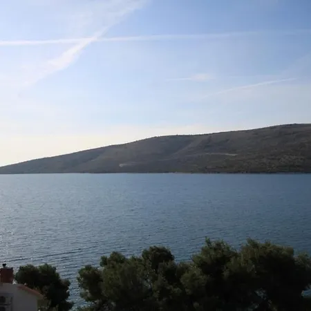 Seaside Family Friendly House With A Swimming Pool - Trogir - 8661 * Poljica (Trogir)
