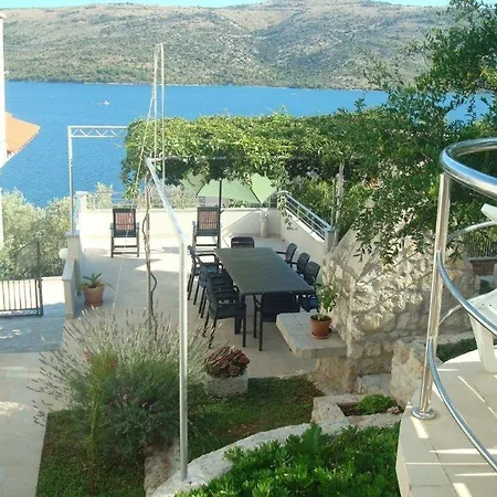 Seaside Family Friendly House With A Swimming Pool - Trogir - 8661 *